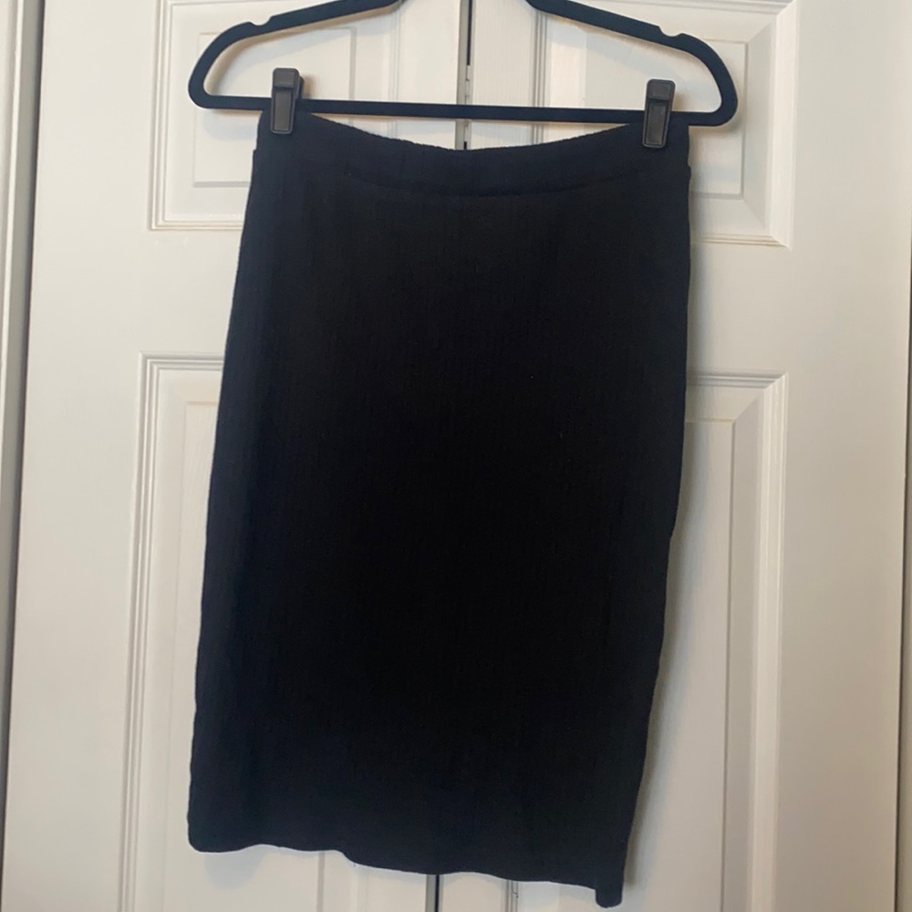 H&M Divided black ribbed pencil skirt